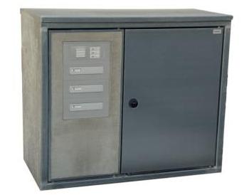 Mülltonnenbox mit eingebauter Briefkastenanlage